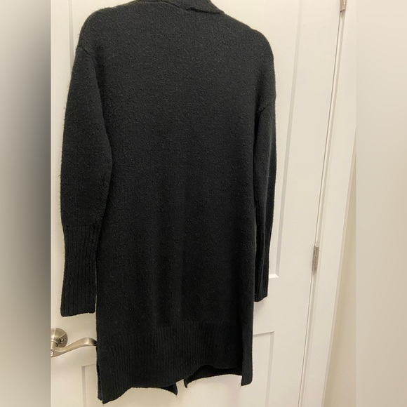 GAP Long Cardigan Sweater in Black (X-Small) - Picture 5 of 7
